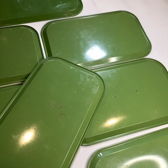 VTG Groovy Daisy Floral Metal Trays Set of 7